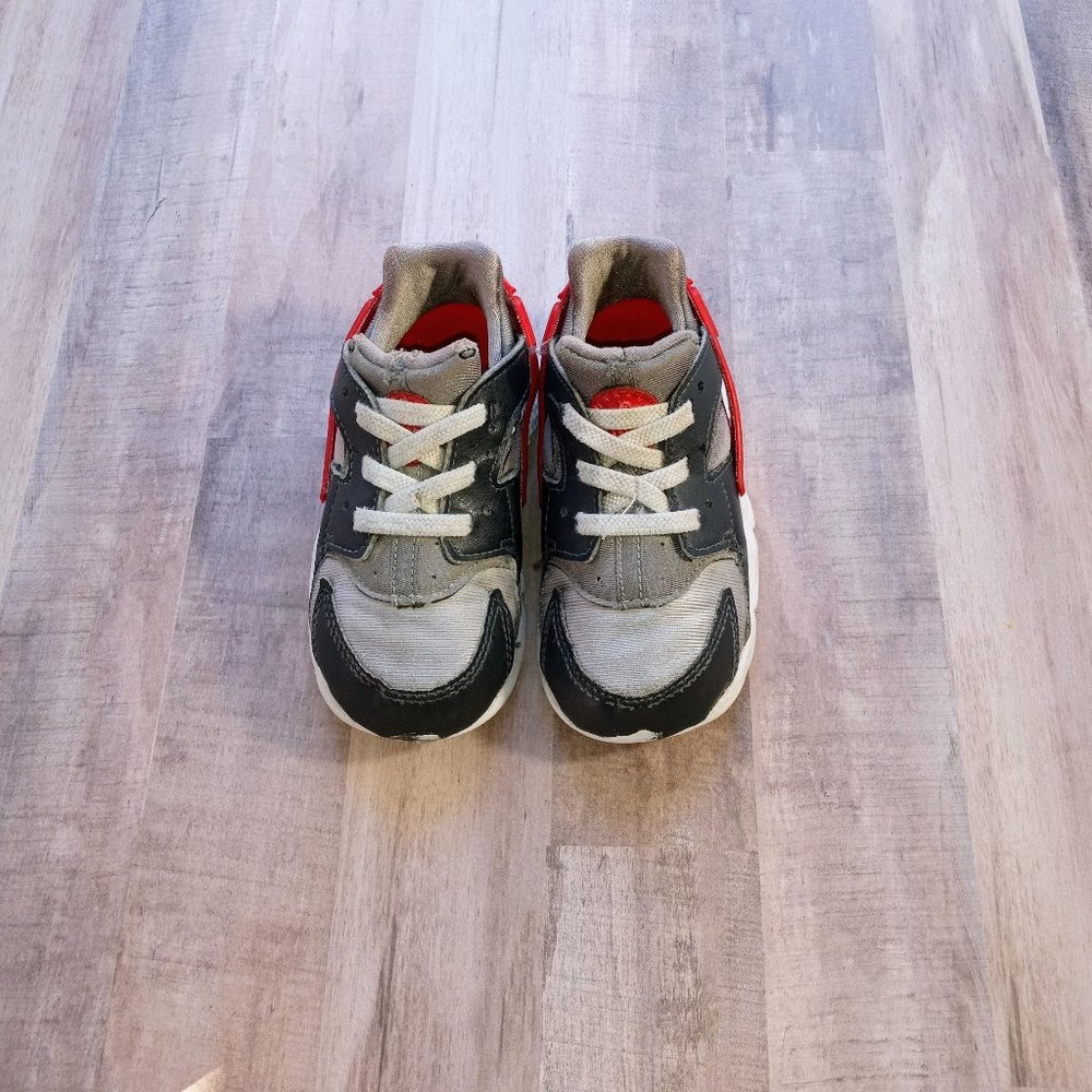 Nike Huarache Run TD size 8C Toddler Gym Red/Grey.